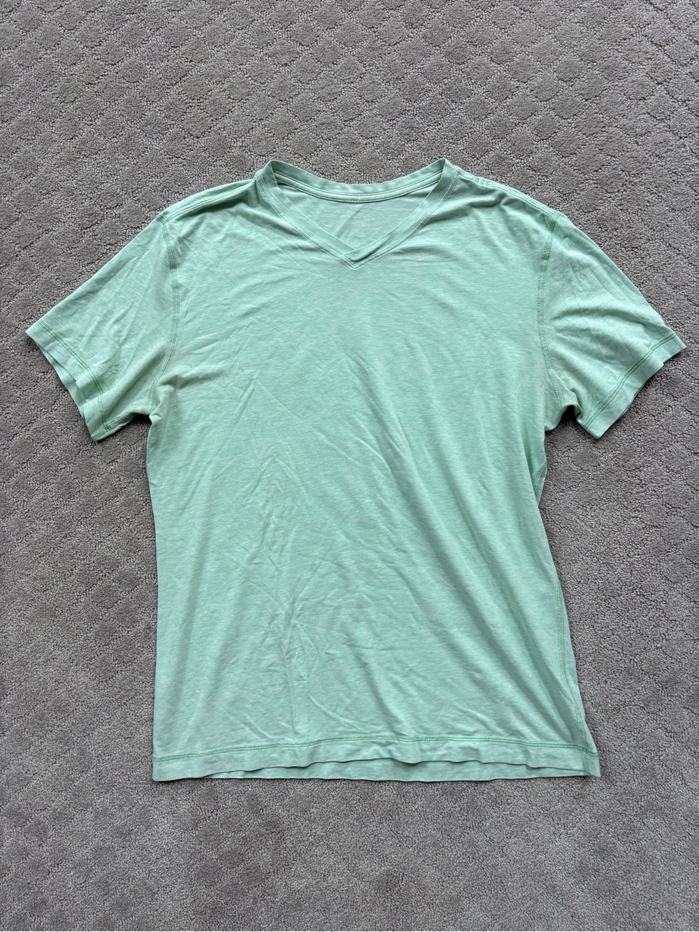 Mens Lululemon Tshirt - size large